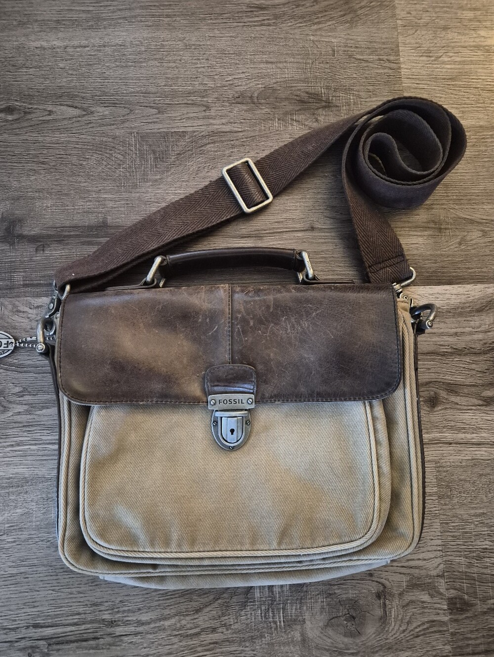 Fossil Rugged Canvas Messenger Bag